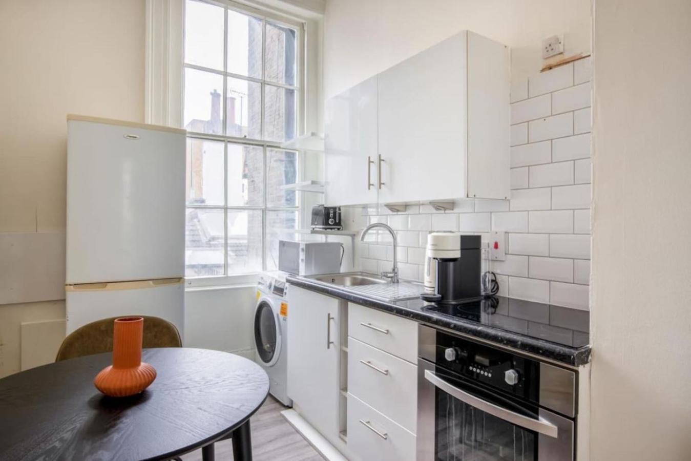 Apartment Designed Apartment, Paddington London