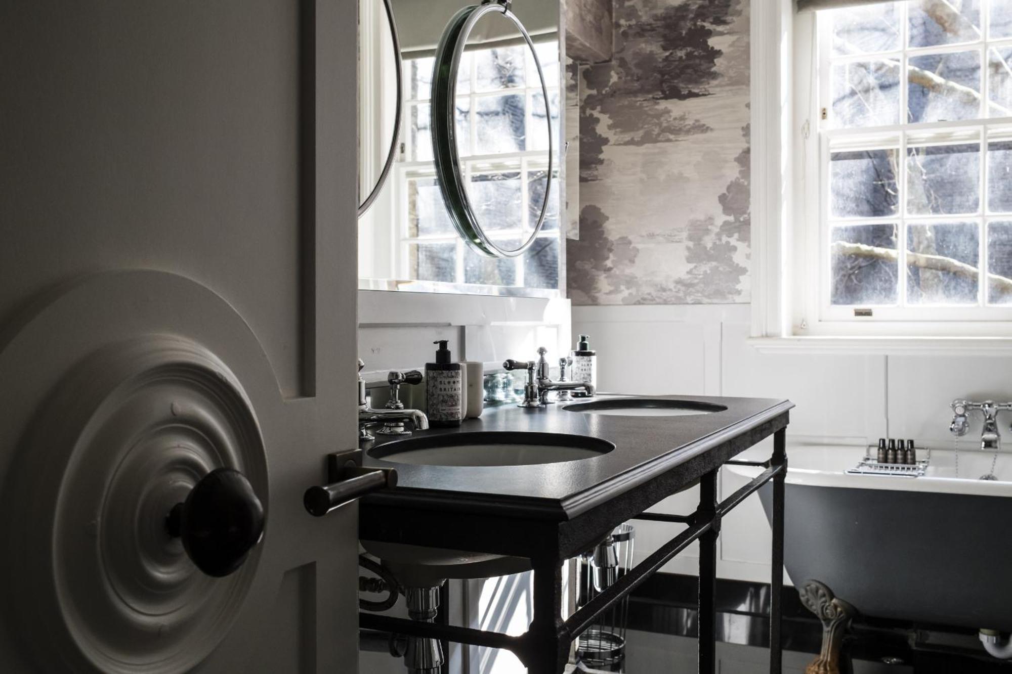 The Connaught Apartment London