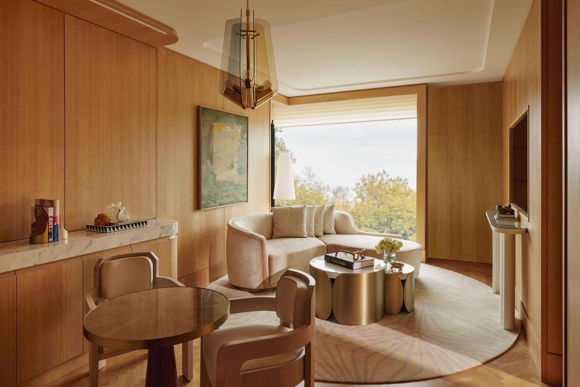 The Emory, Maybourne Collection Hotel