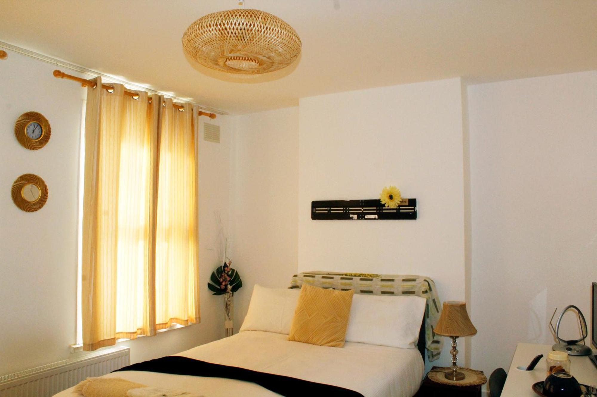 Earlycheckin Spacious House W Parking In * London