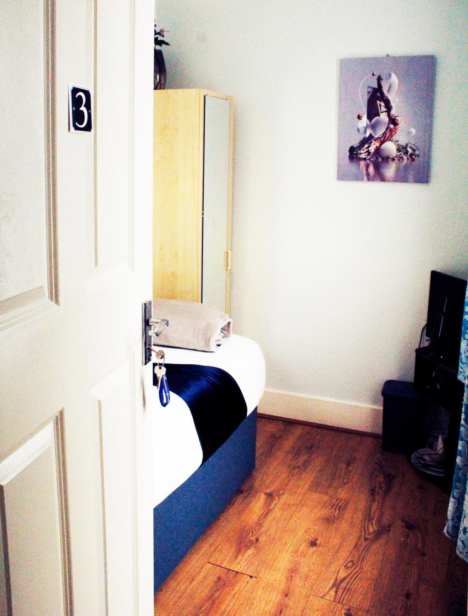 Holiday home Earlycheckin Spacious House W Parking In