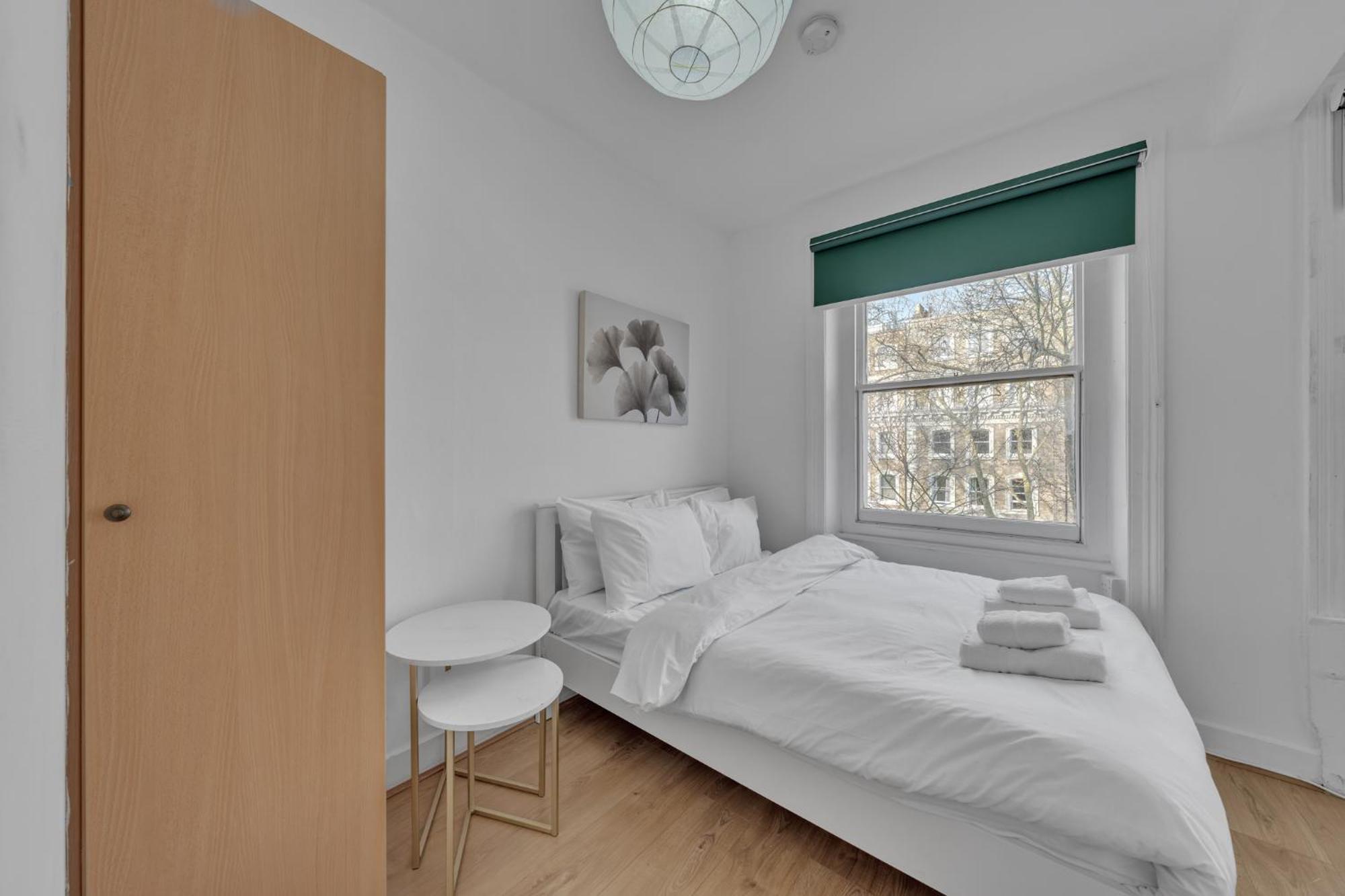 Apartment Beaufort Gardens London
