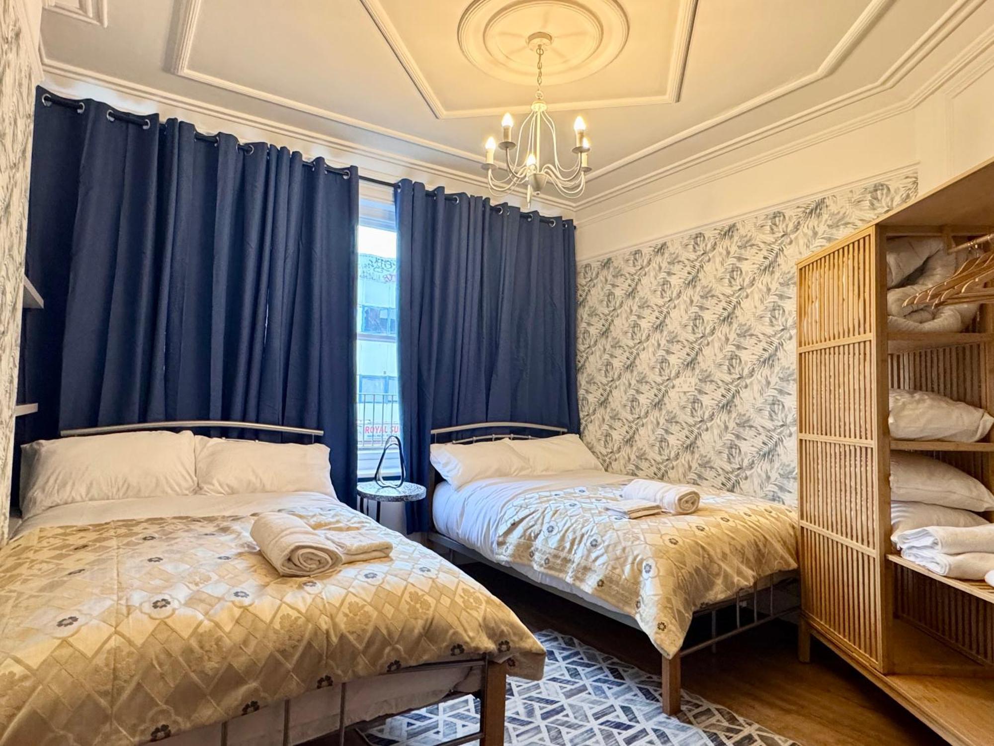 Apartment Crown Terrace London