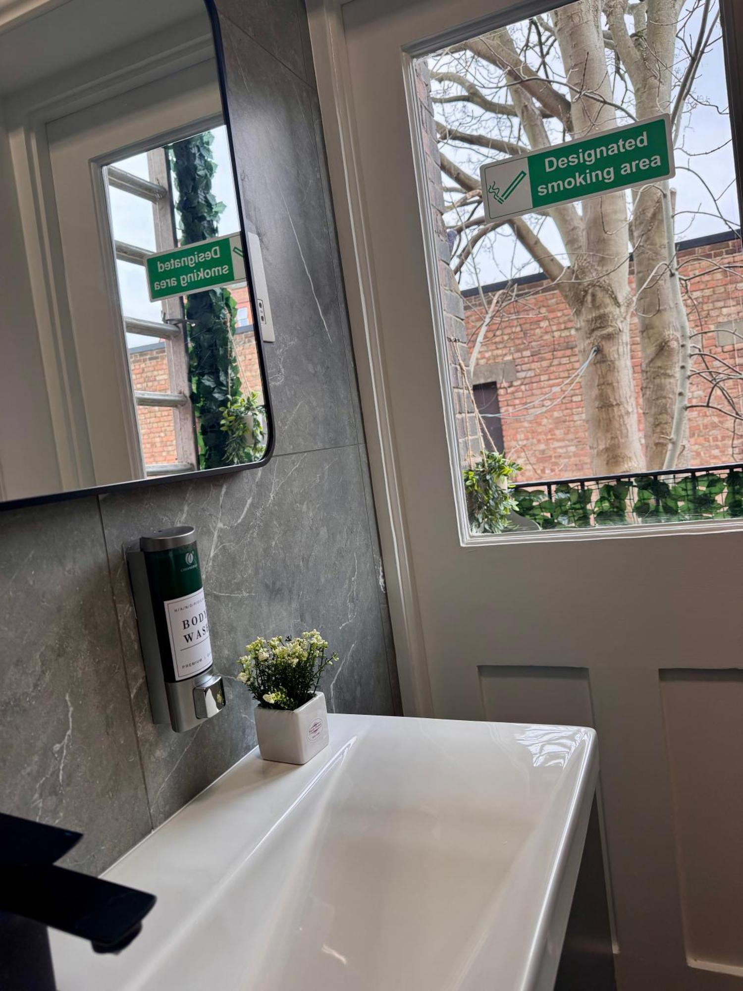 Crown Terrace Apartment