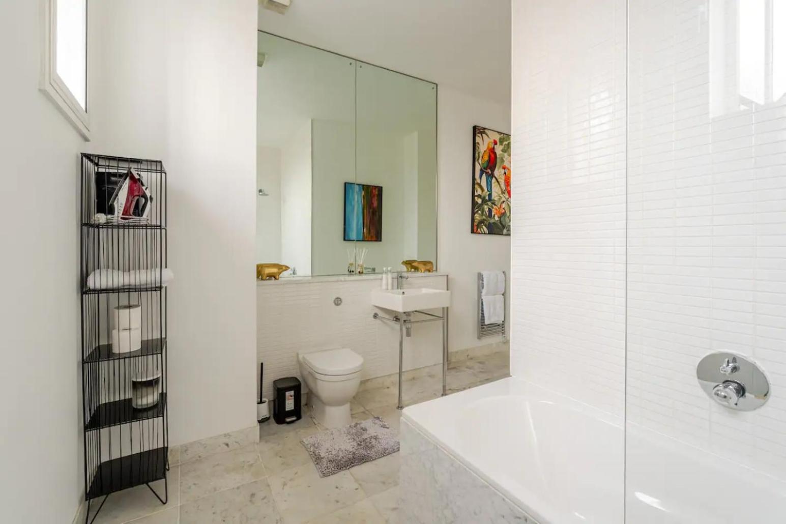 Luxury 3 Bed Soho Apartment