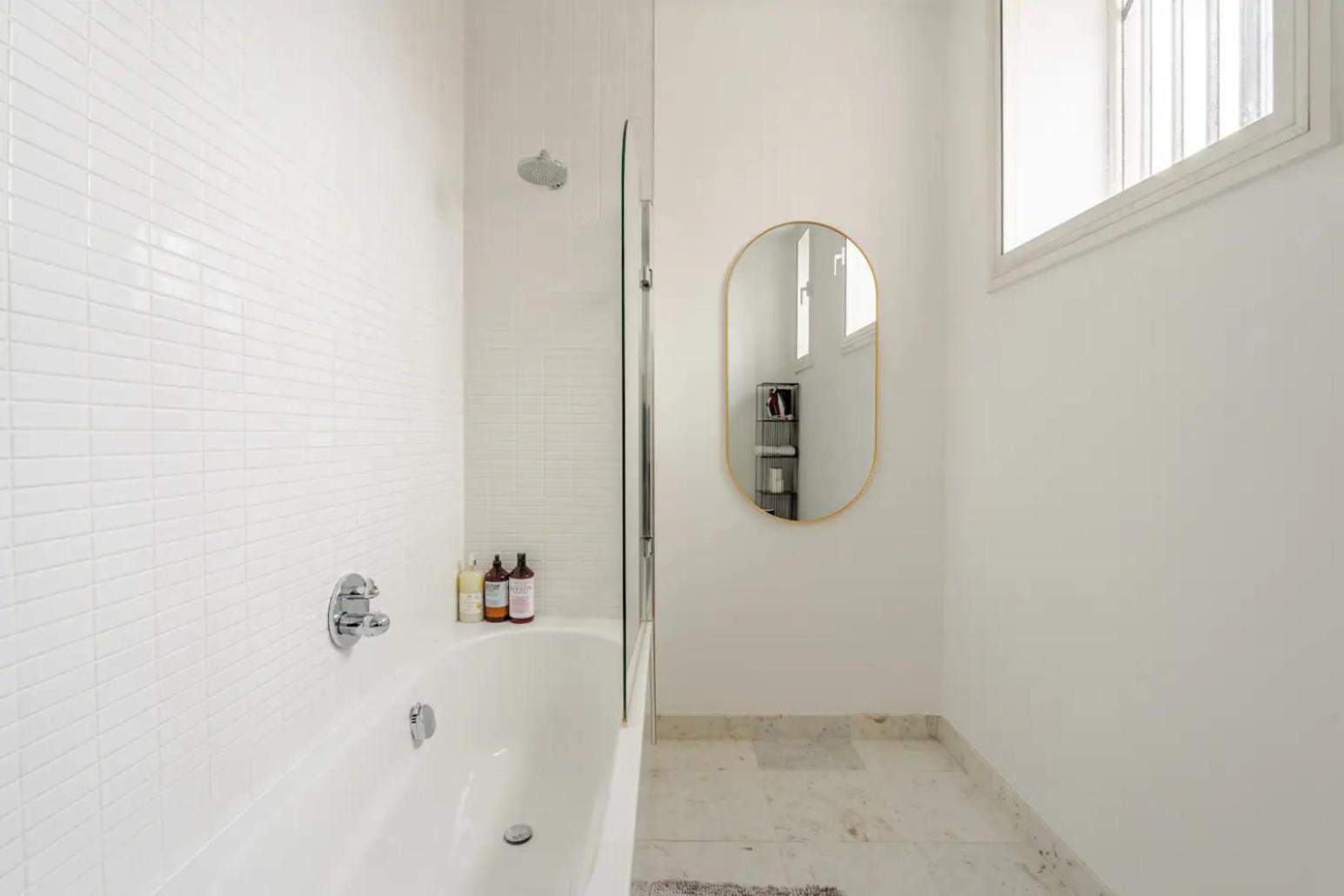 Luxury 3 Bed Soho Apartment London