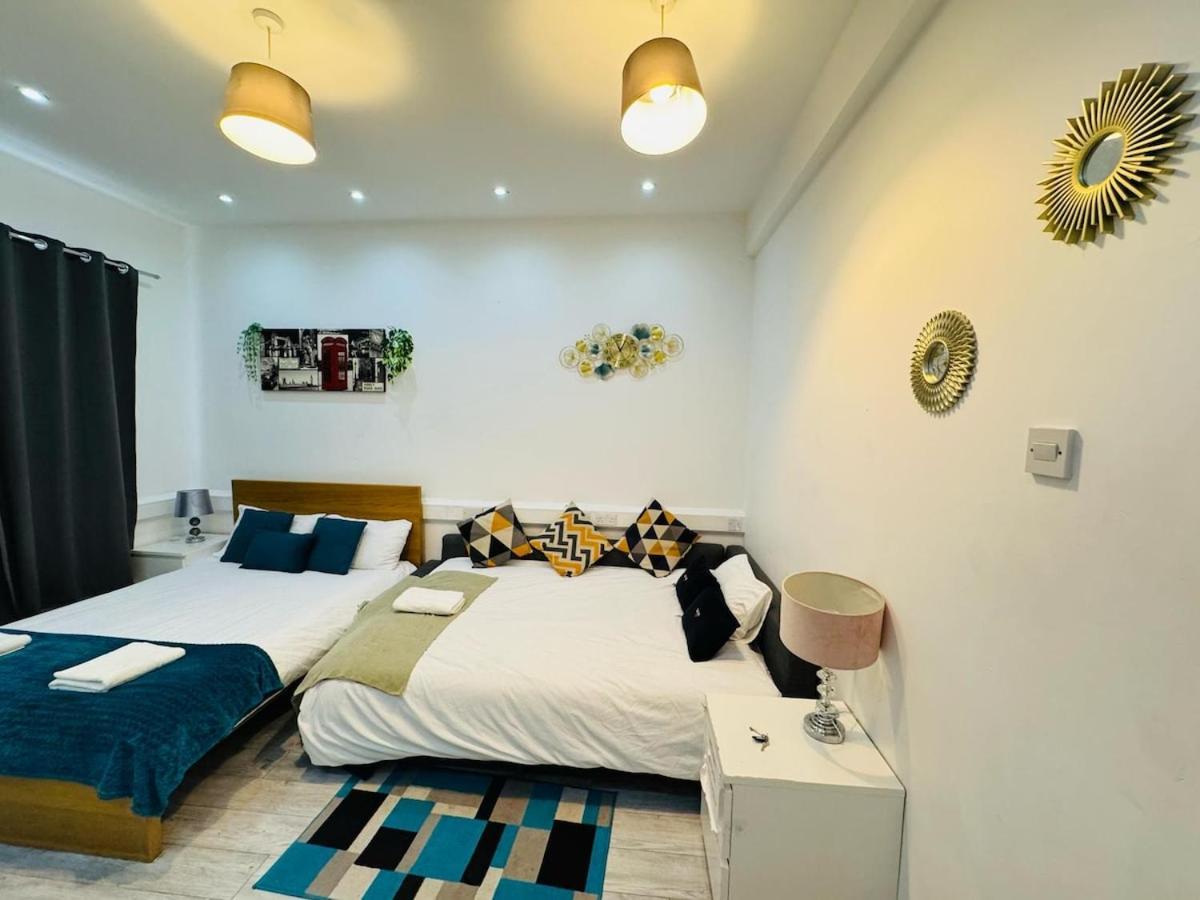 Stunning One Bedroom Flat In A Good Location Apartment *