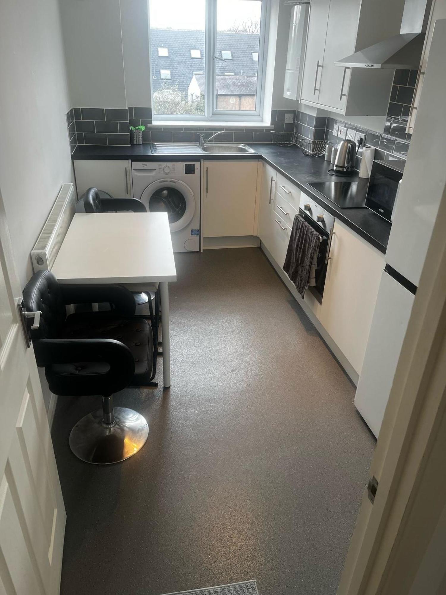 Cozy 2Br Flat , 5 Minutes From Sydenham Train Station Apartment London