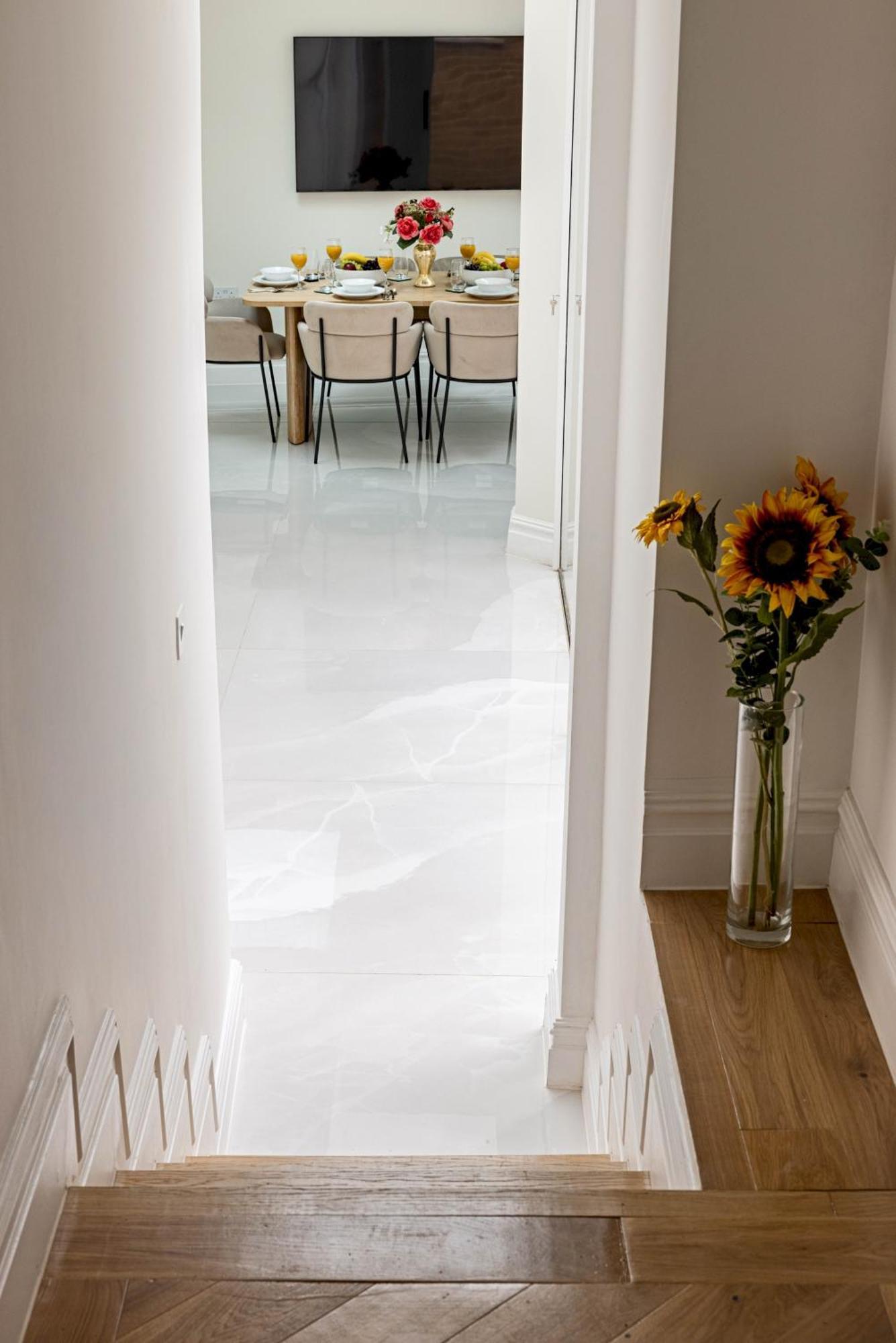 3-bdr Stunning Lux Parking Vakantiehuis Londen