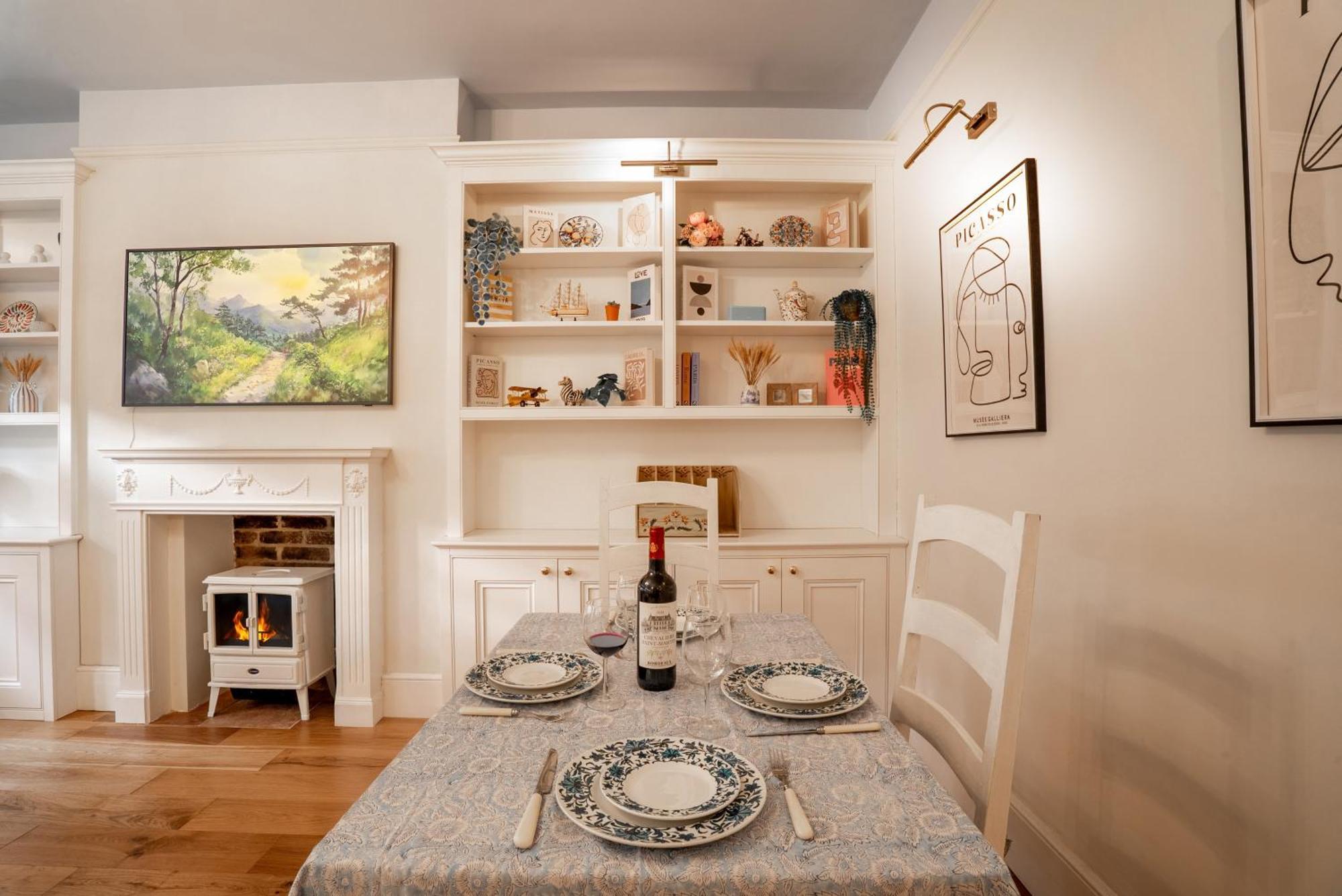 The Plush Putney Retreat London