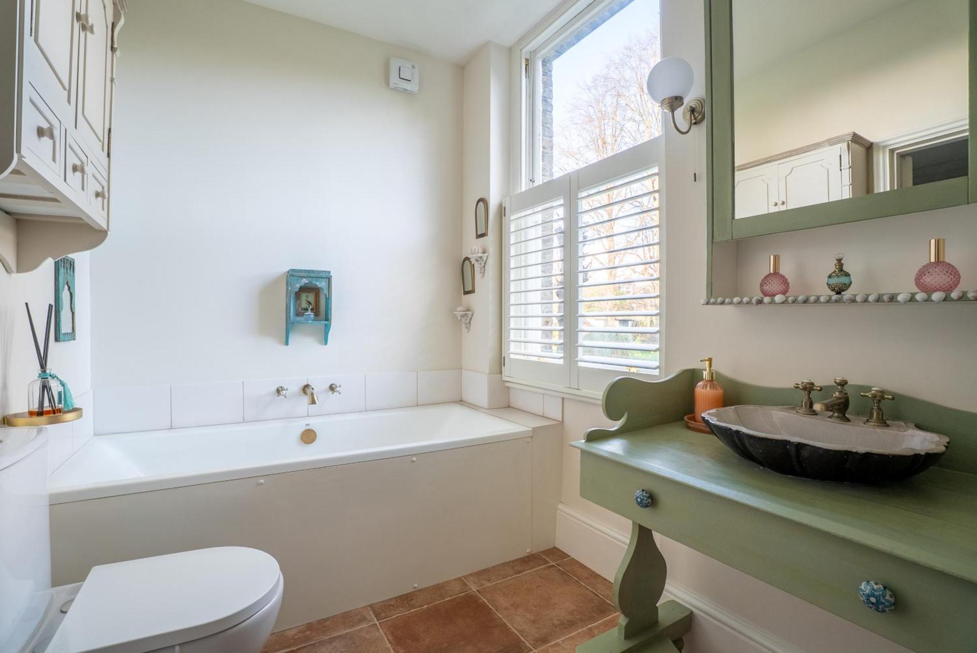 The Plush Putney Retreat London