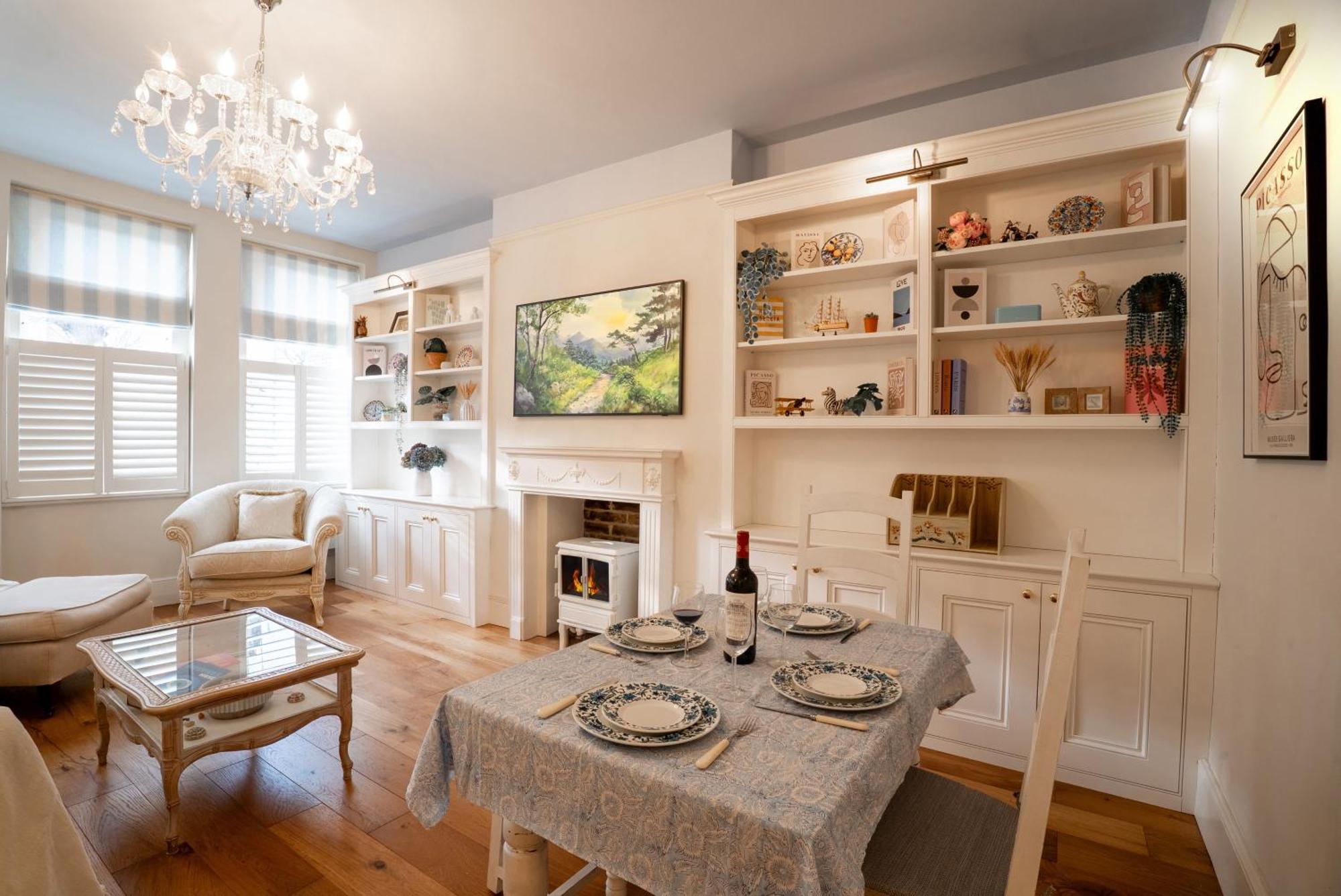 Apartment The Plush Putney Retreat *