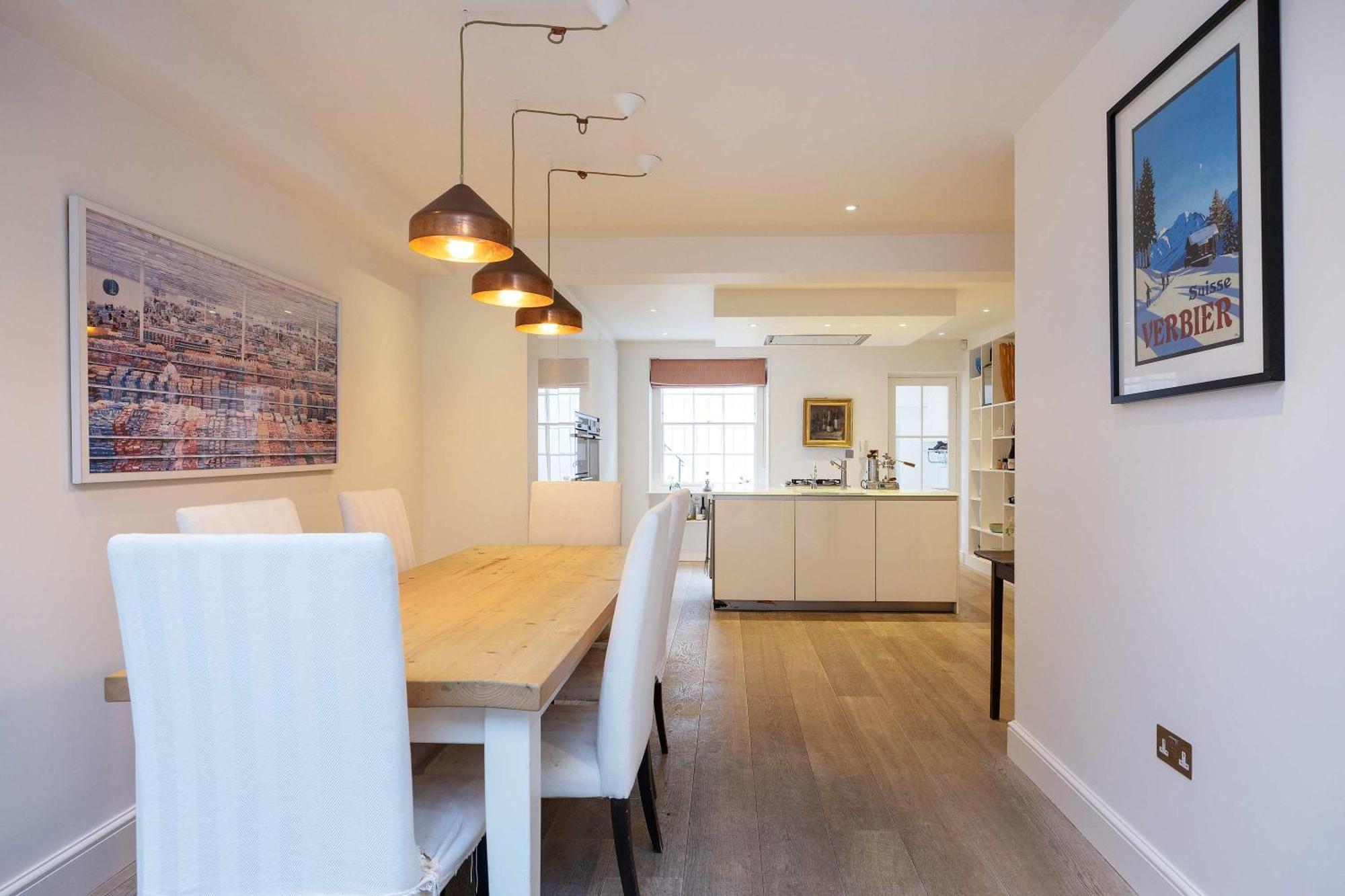 Veeve - Chelsea Townhouse London