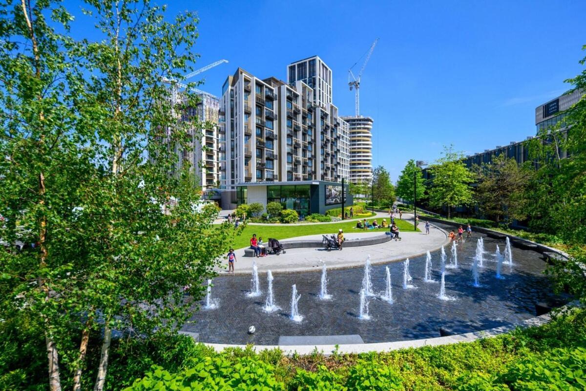 Apartment Luxury In White Living - Ideal For Family & Business