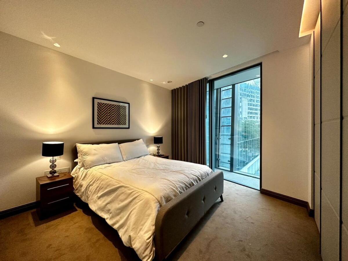 Iconic Luxury 2 Bed 2 Bath Apartment