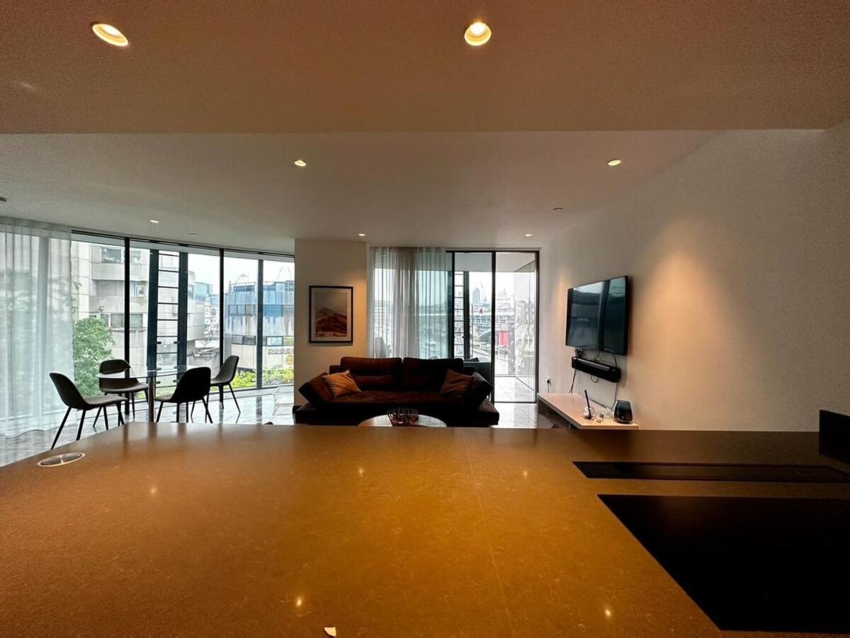 Iconic Luxury 2 Bed 2 Bath London