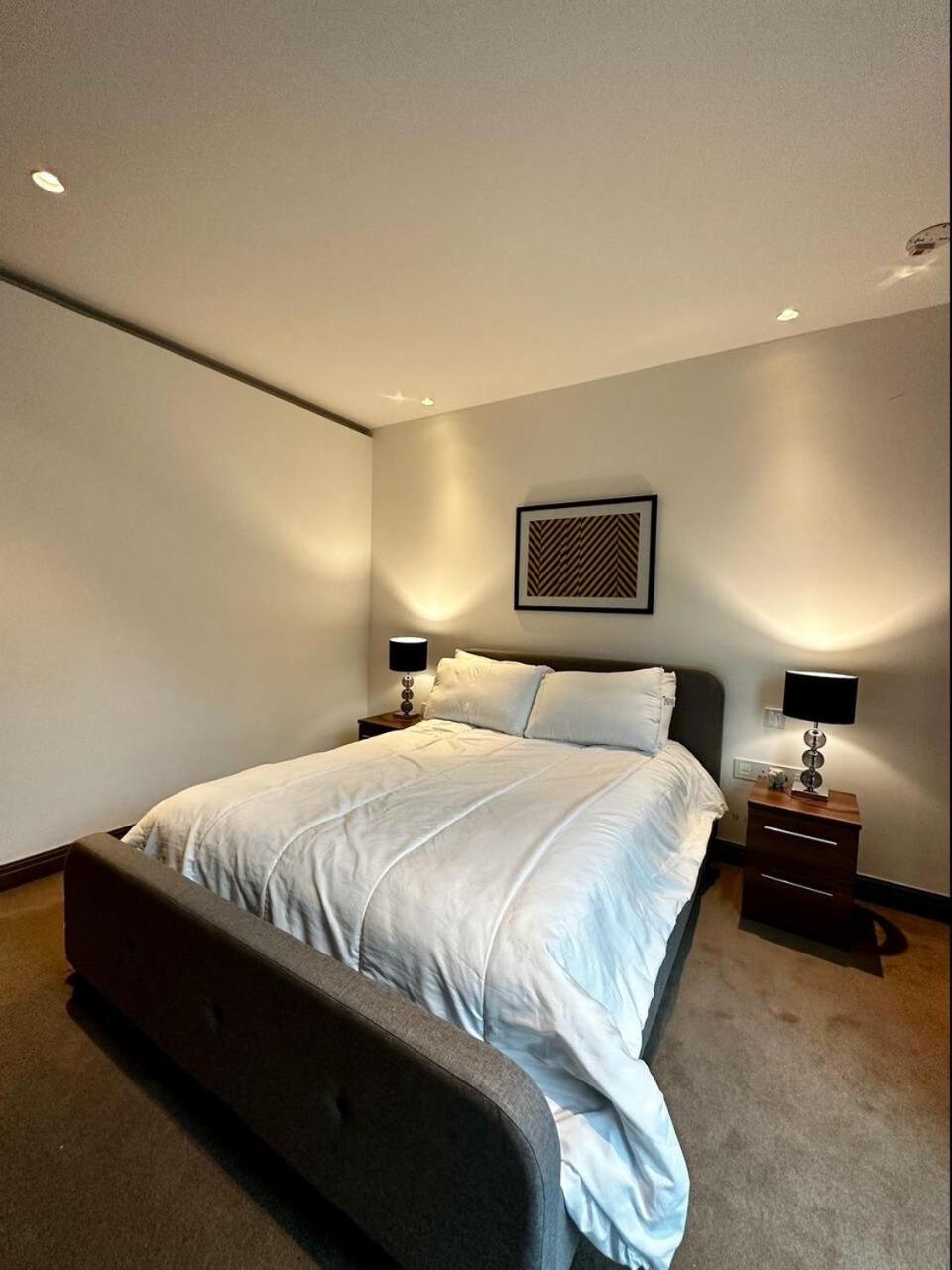 Iconic Luxury 2 Bed 2 Bath Apartment