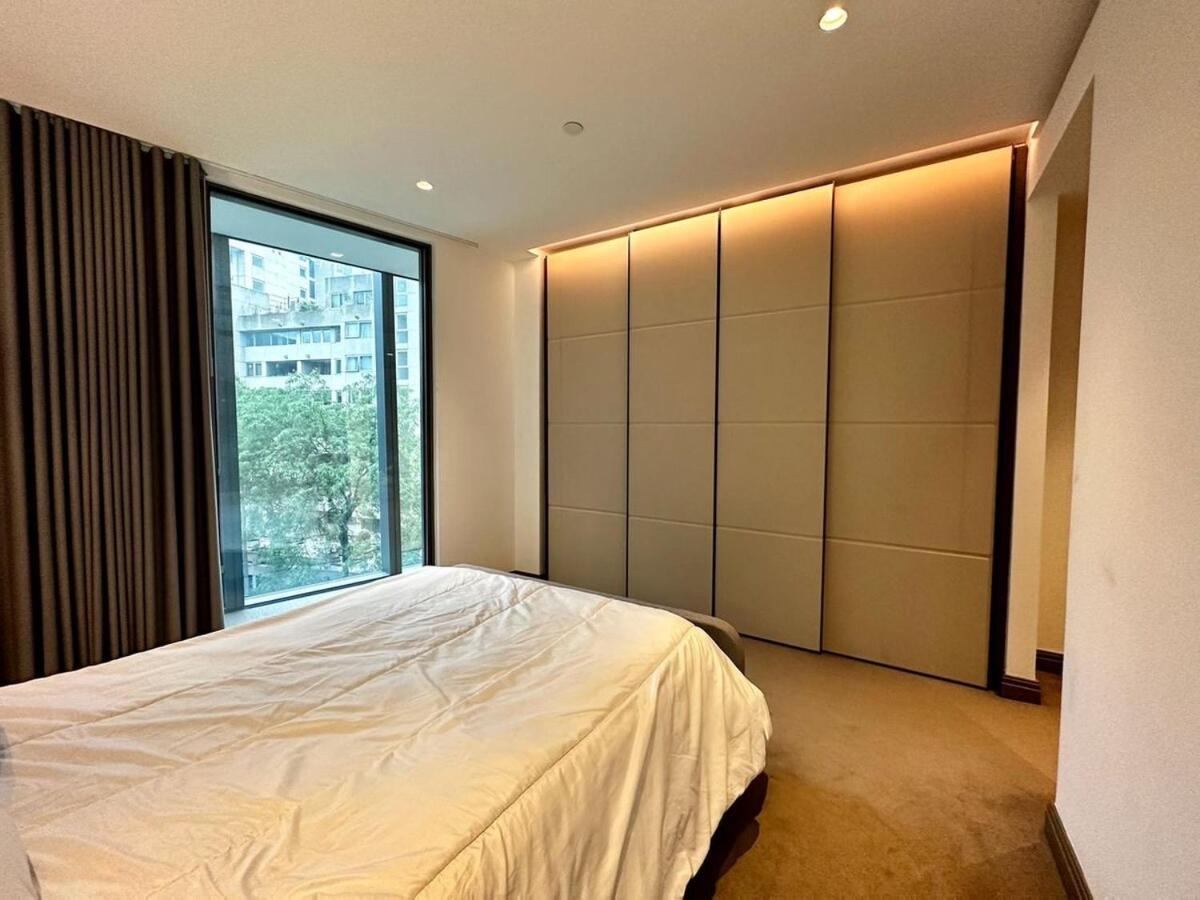 Apartment Iconic Luxury 2 Bed 2 Bath London