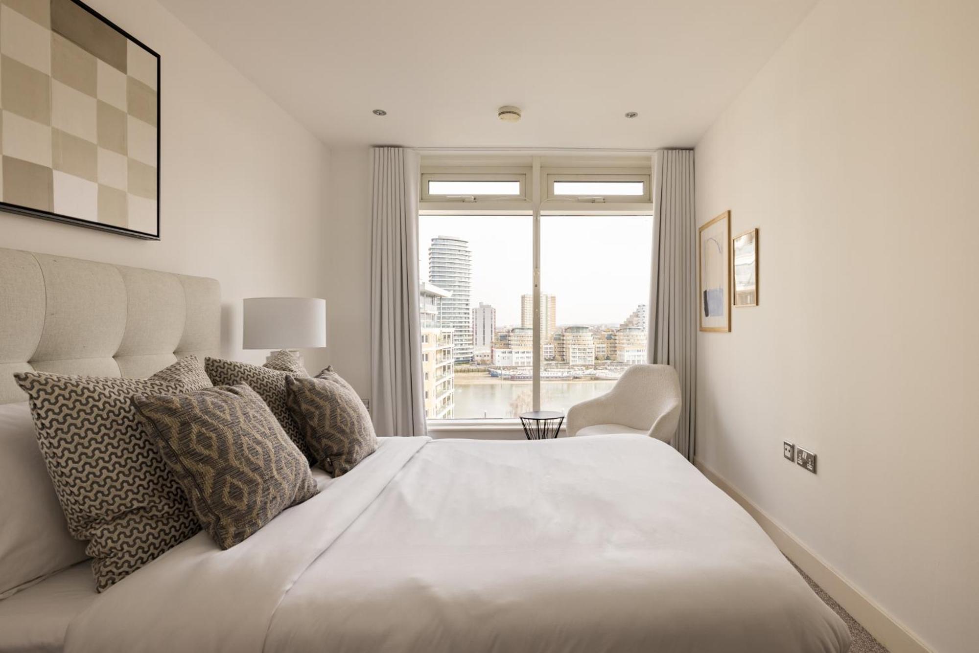 The Riverside - 3bdr With Balcony London
