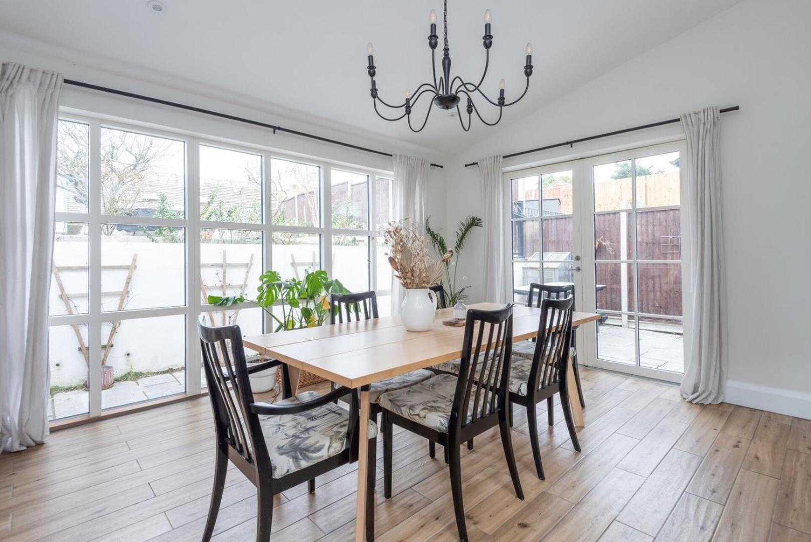Modern 3b With Garden In Eltham, * Londen