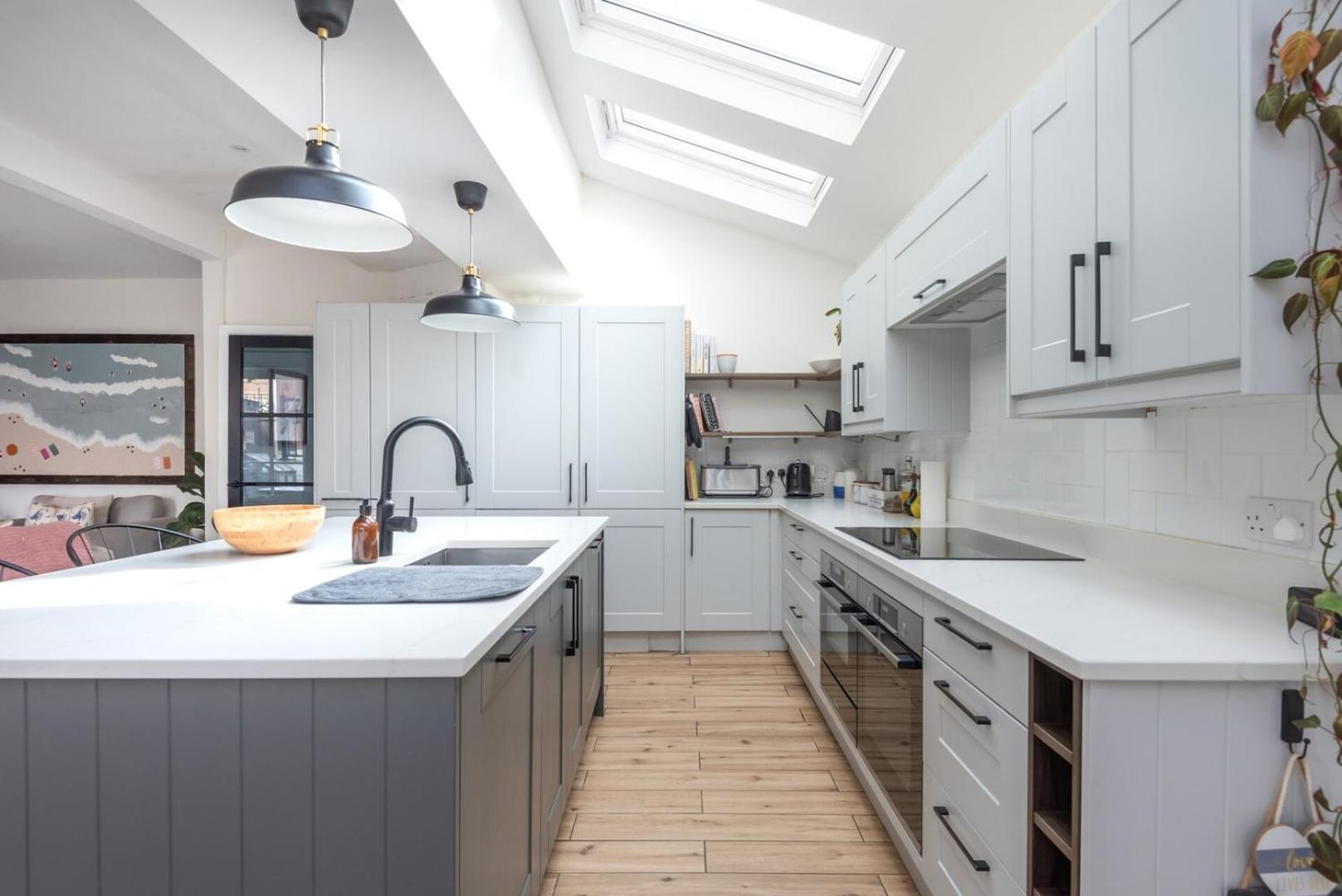 Modern 3b With Garden In Eltham, * Londen