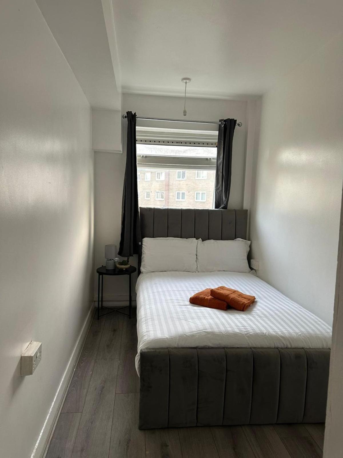 Stunning 3bedroom Flat In Bethnal Green- 3mins Away From Underground Station London