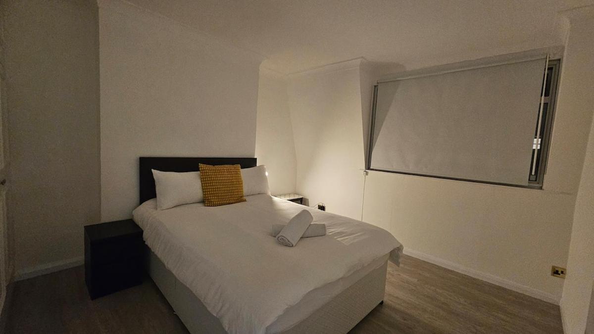 Apartment Earl's Court 2 Bed Terrace Flat London