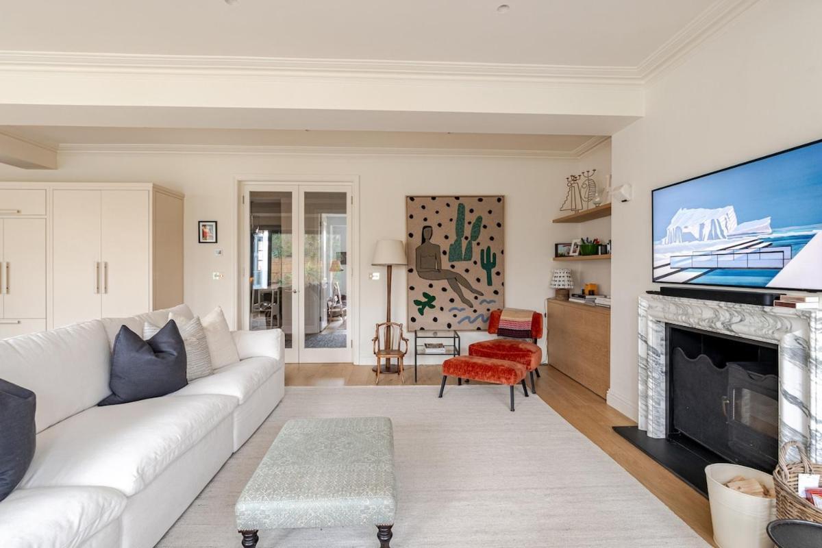 Luxury Open Plan 5 Bed House With Garden & Parking London