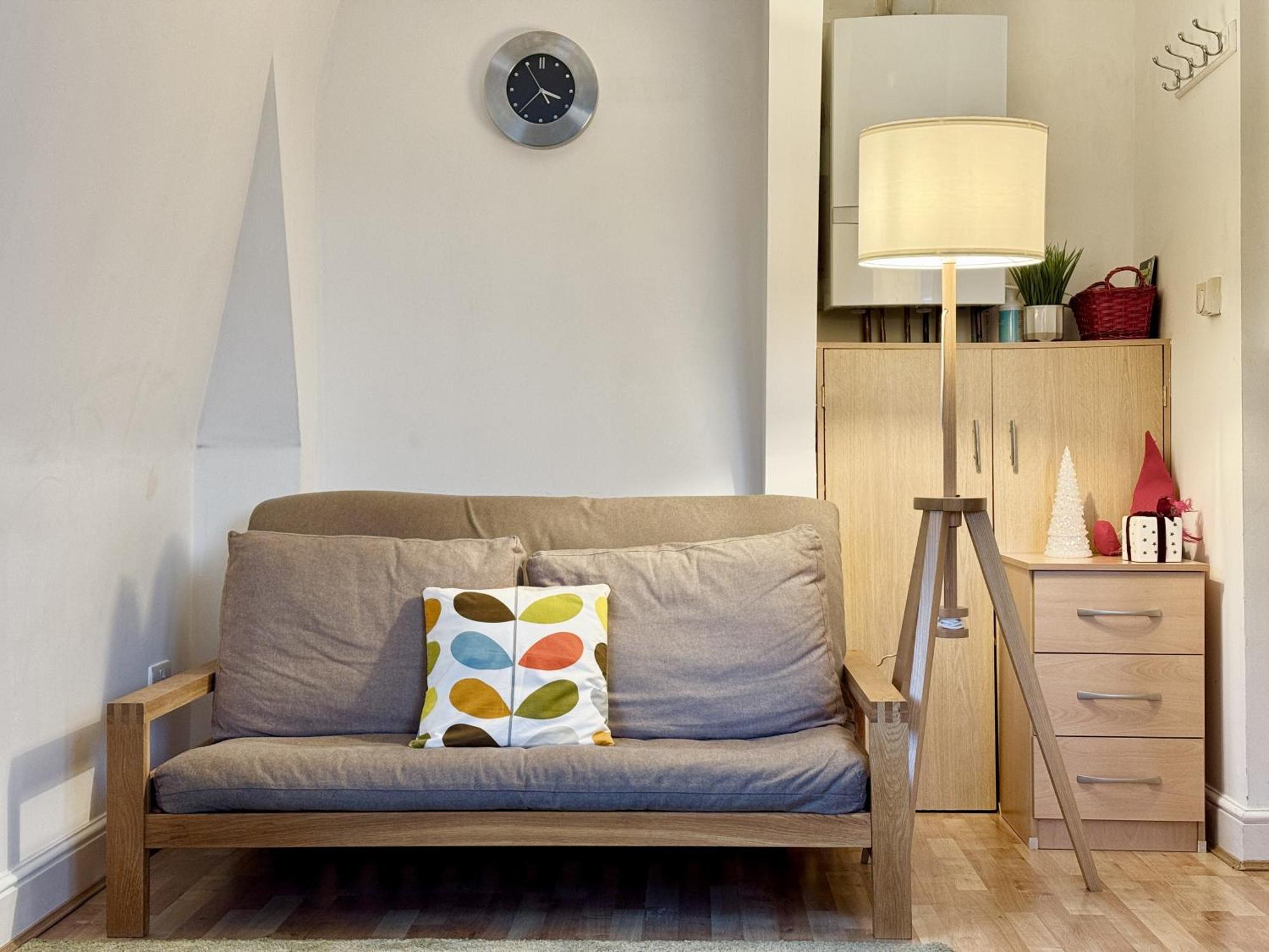 Comfortable Flat For Group Getaway Near King's Cross And Camden Town Apartment London