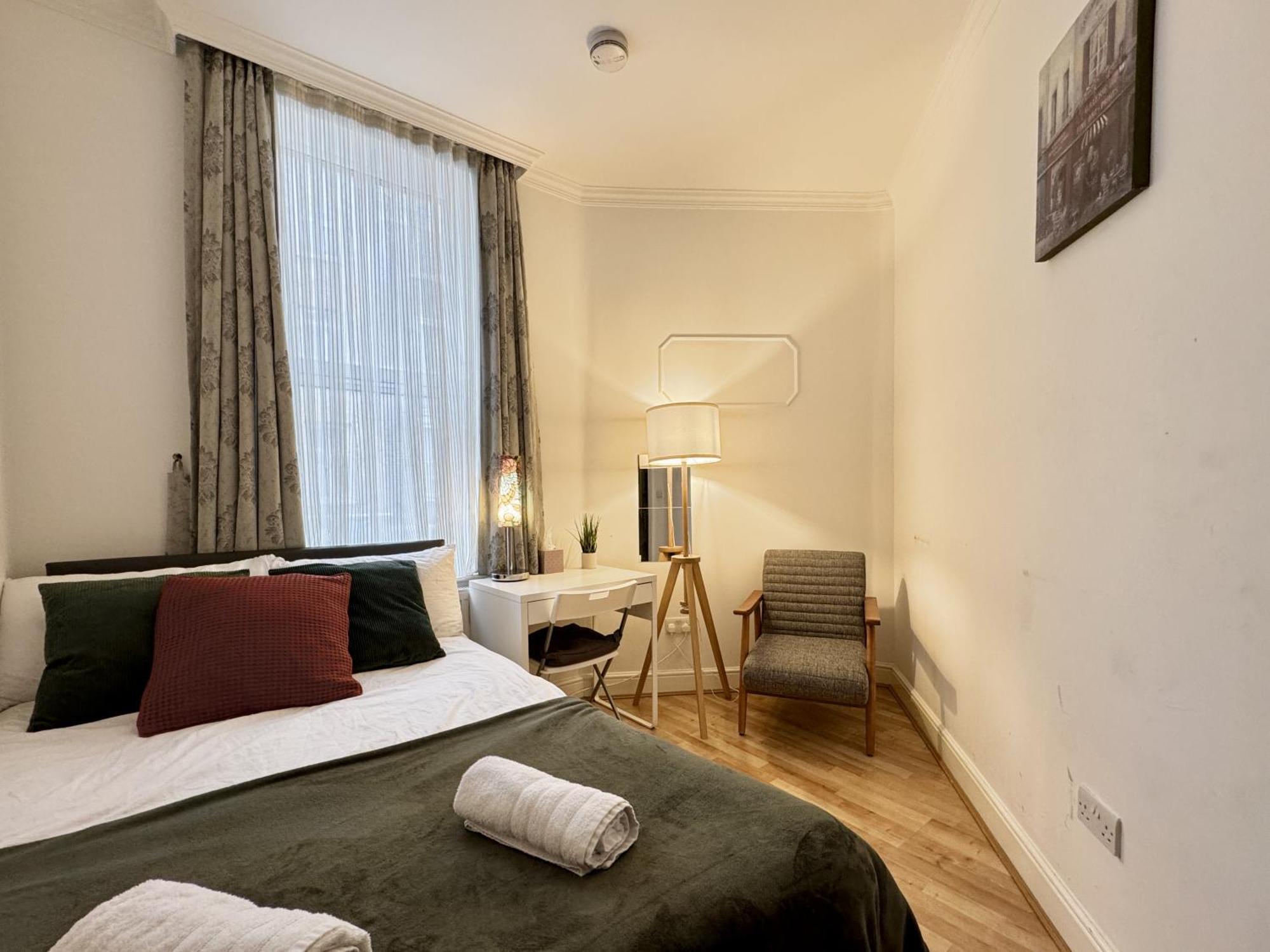 Apartment Comfortable Flat For Group Getaway Near King's Cross And Camden Town London