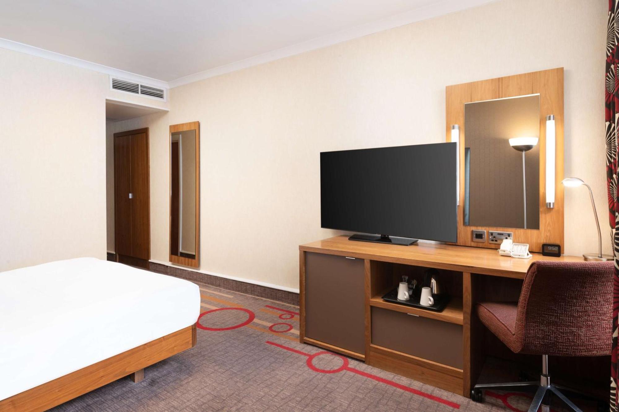 Hilton Olympia Hotel