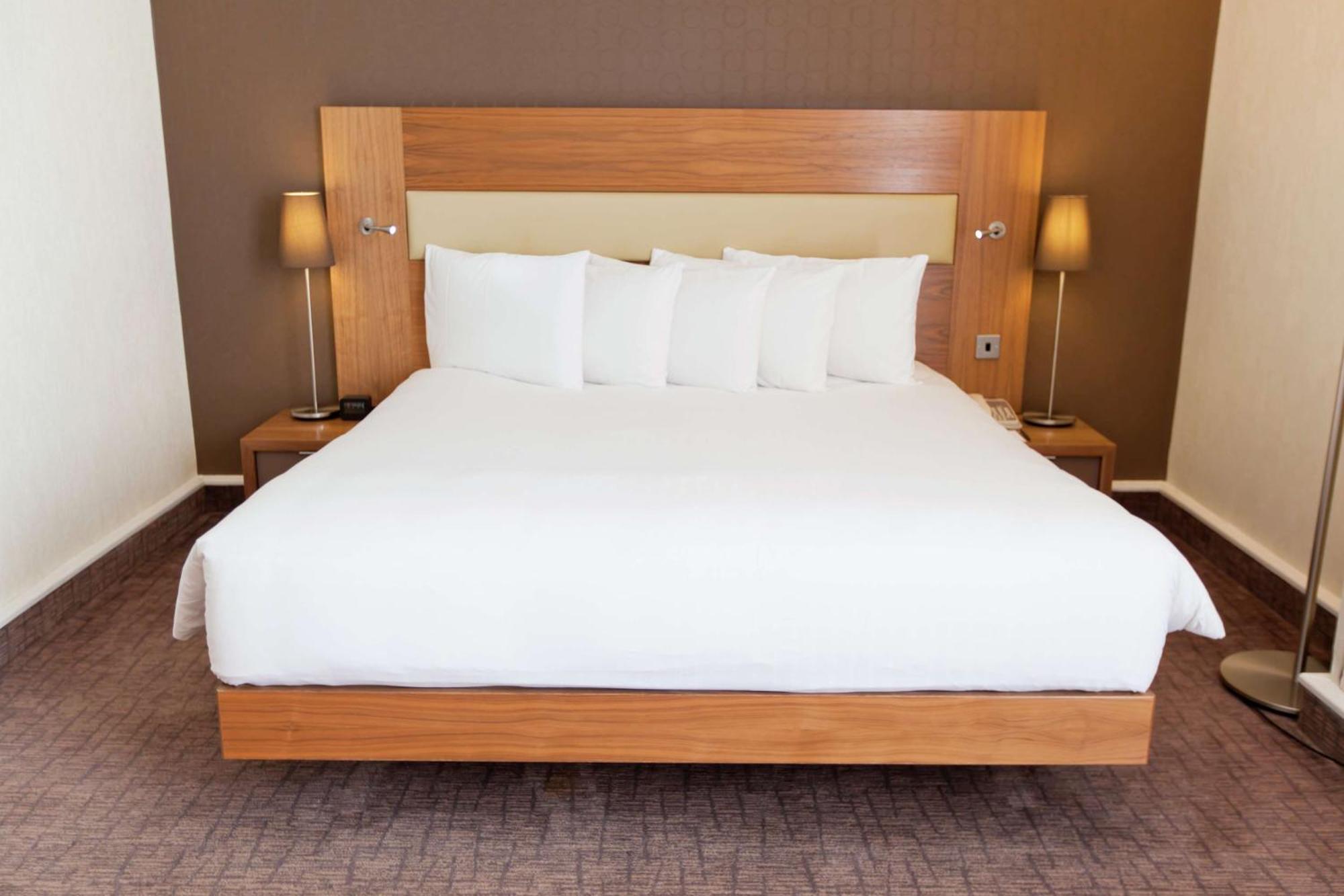 Hilton Olympia 4* London