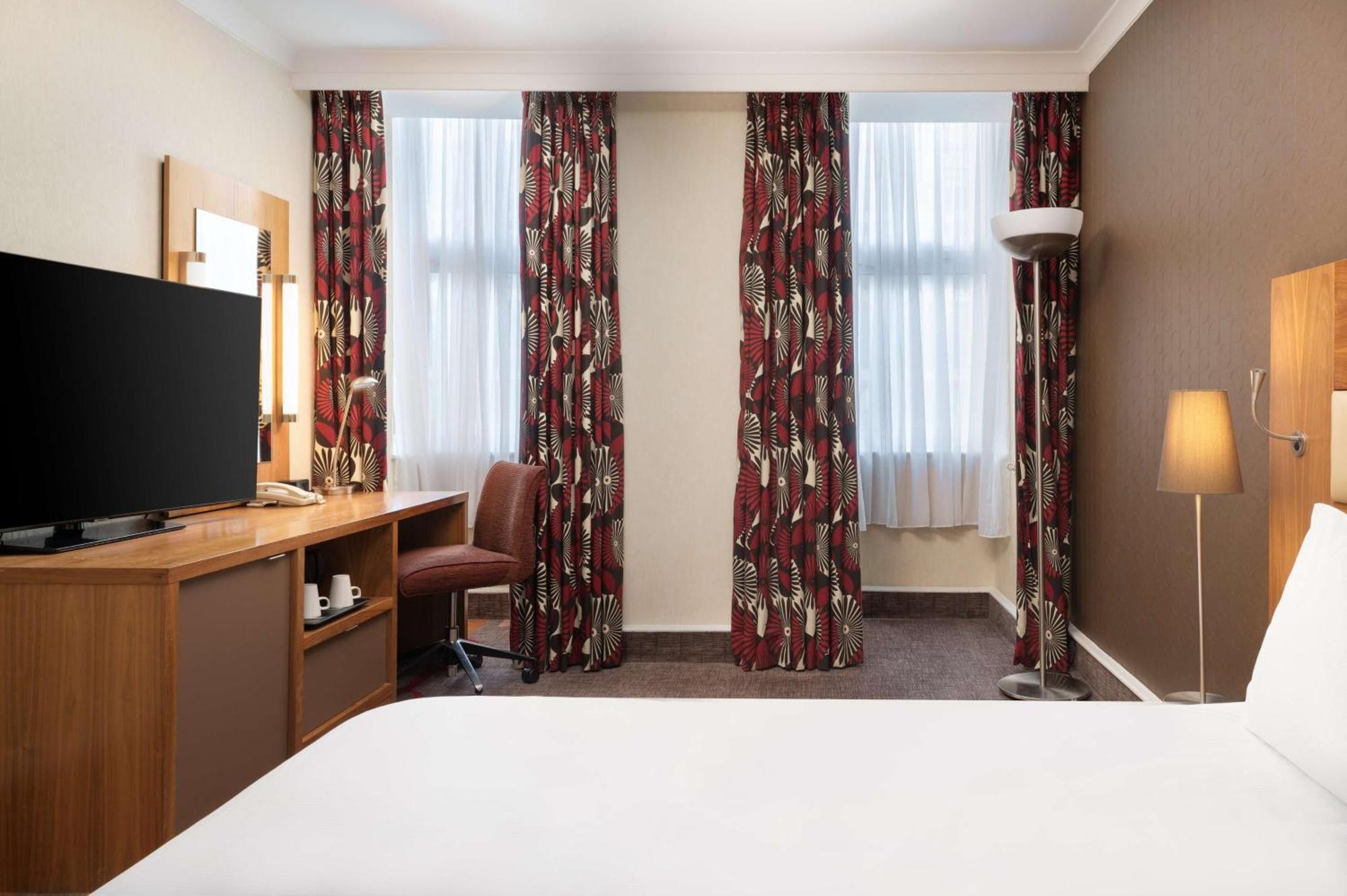 Hotel Hilton Olympia 4*