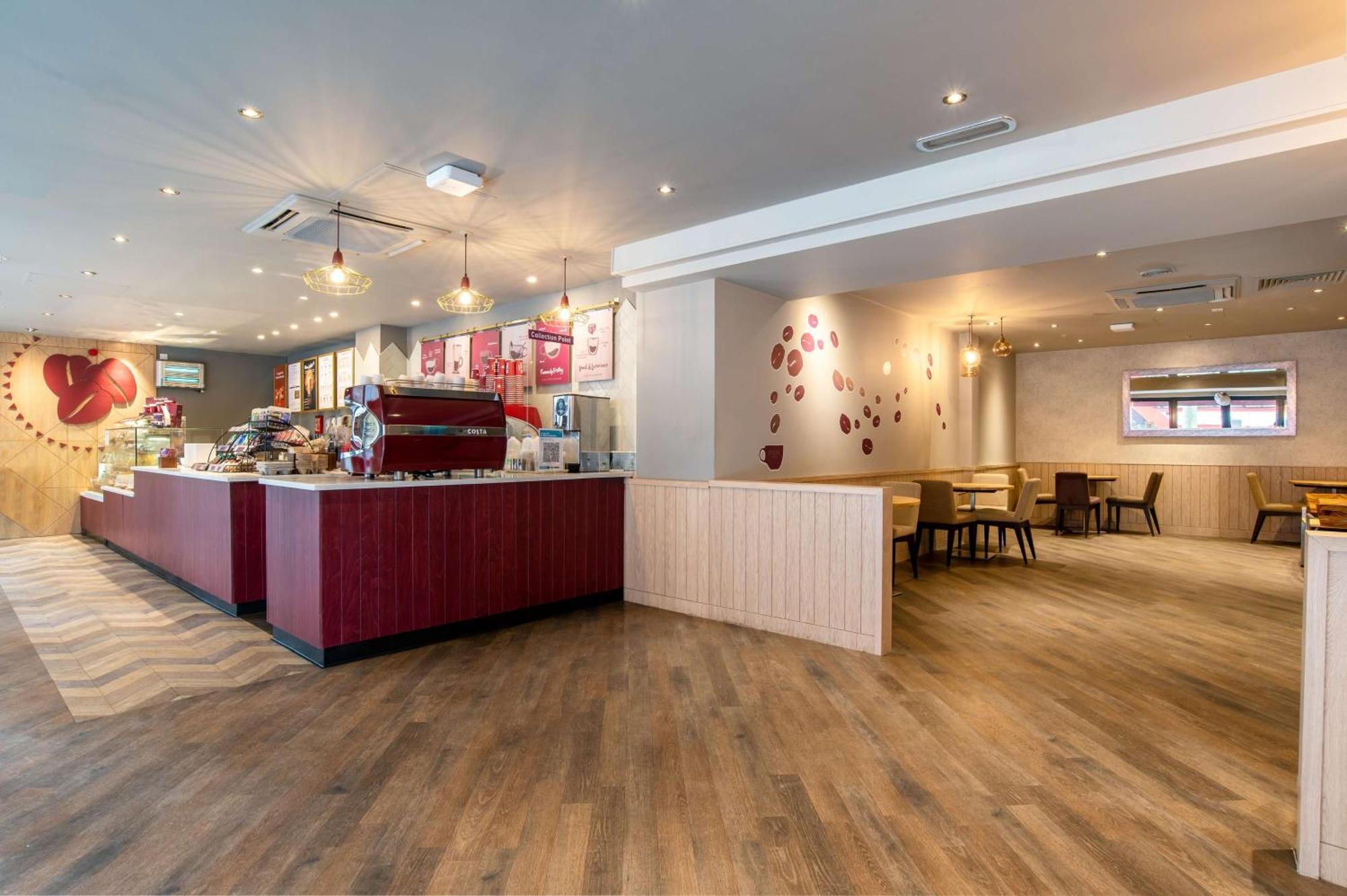 Hilton Olympia Hotel 4*