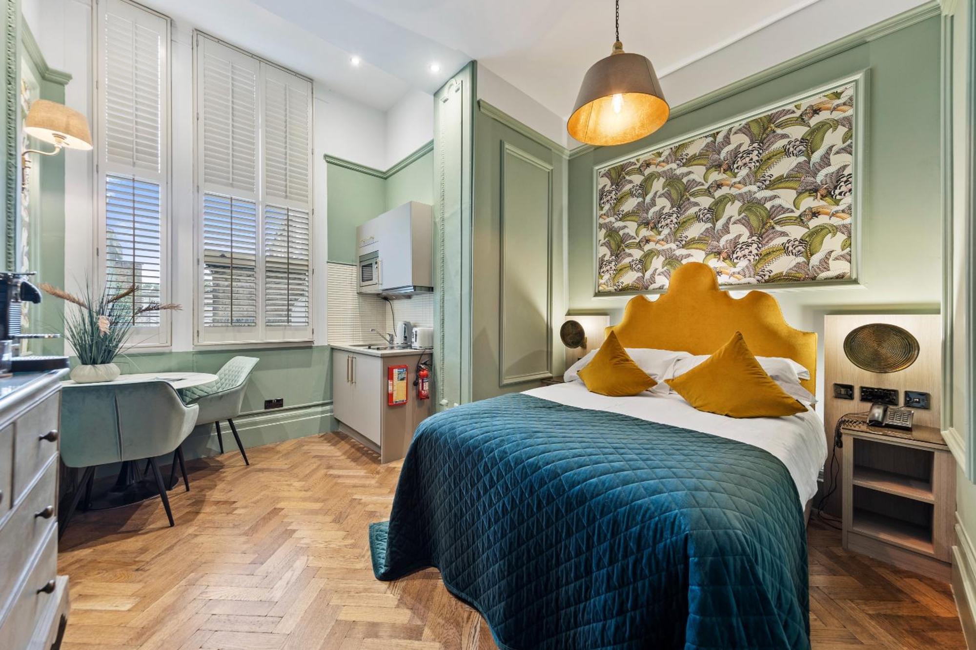 Hotel Vancouver And 3*