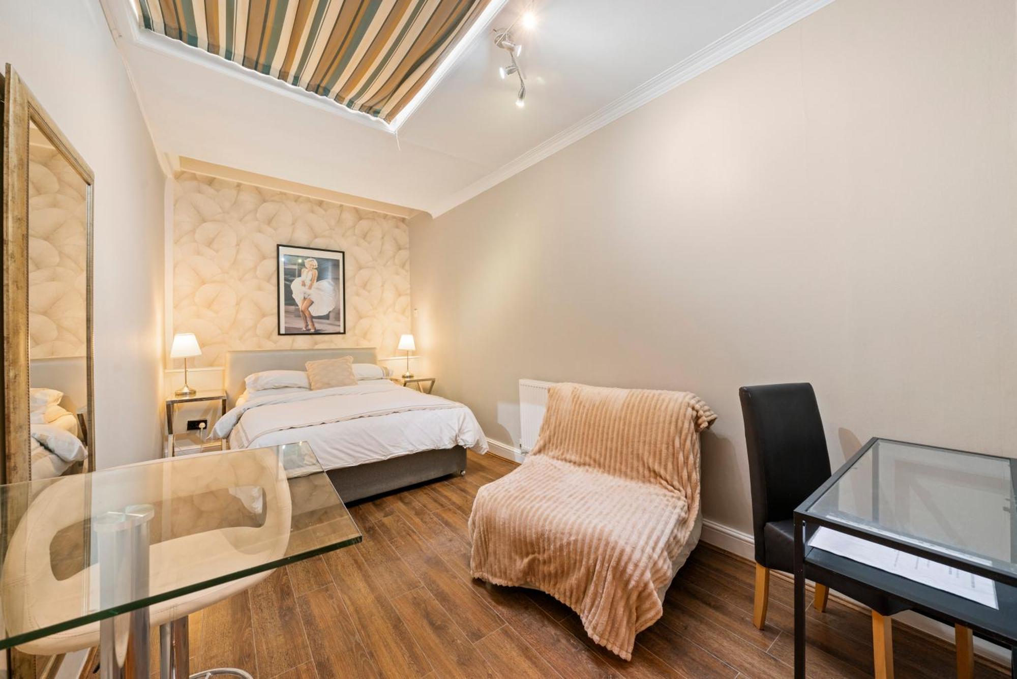 Bed and breakfast Central London Rooms *