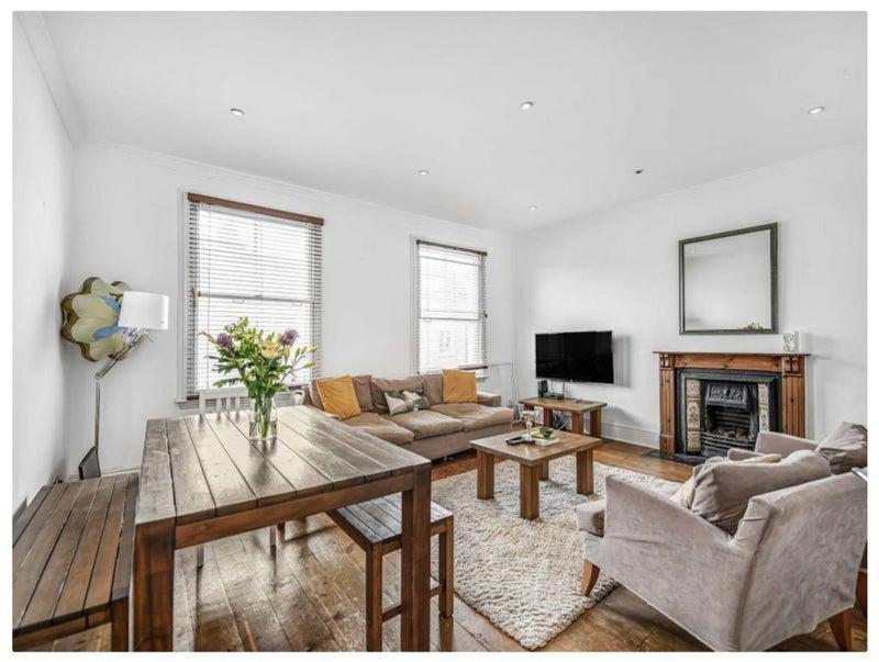 Quaint Mews In Chelsea * London