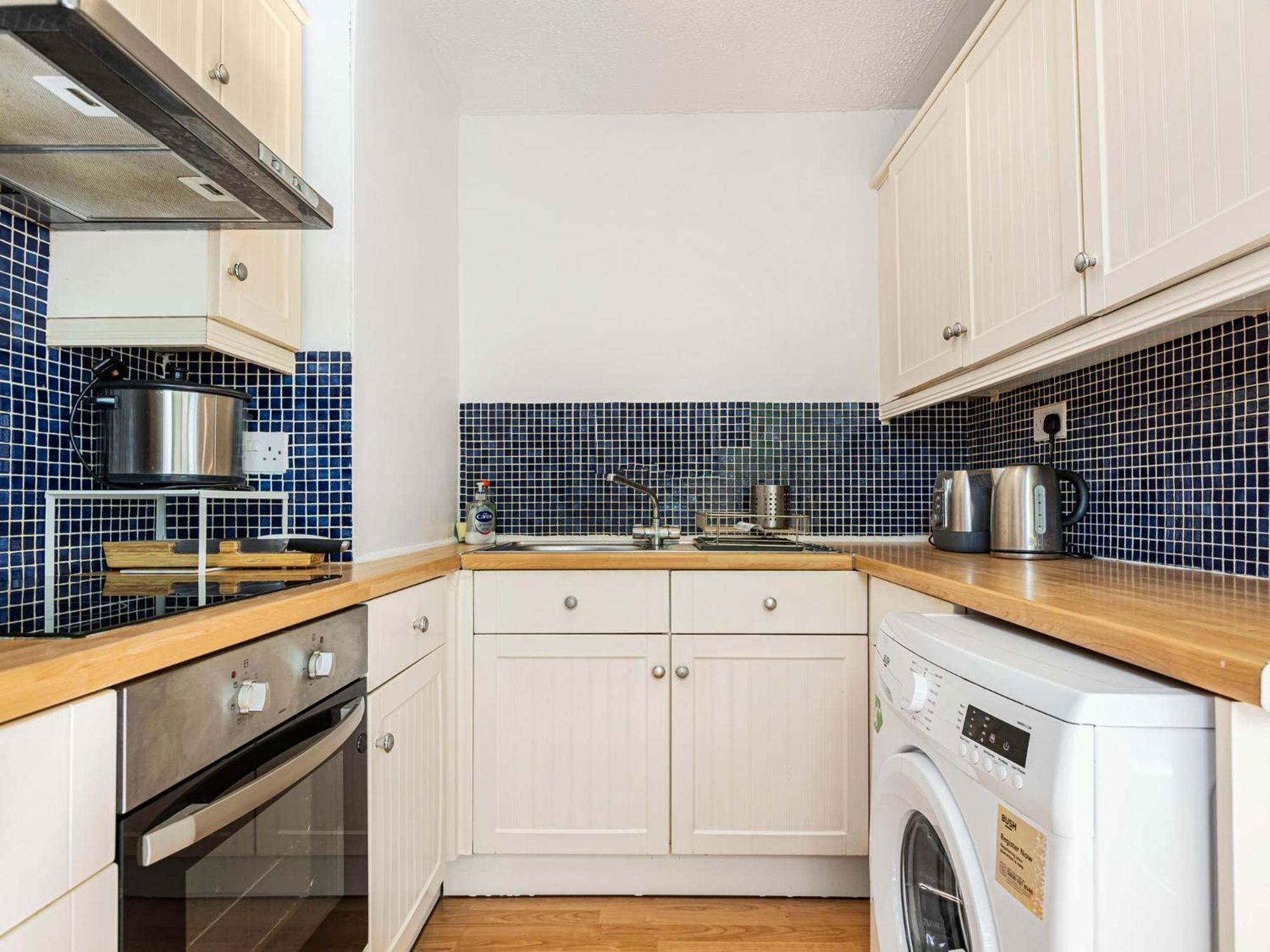 Apartment Pass The Keys Whitechapel With Balcony
