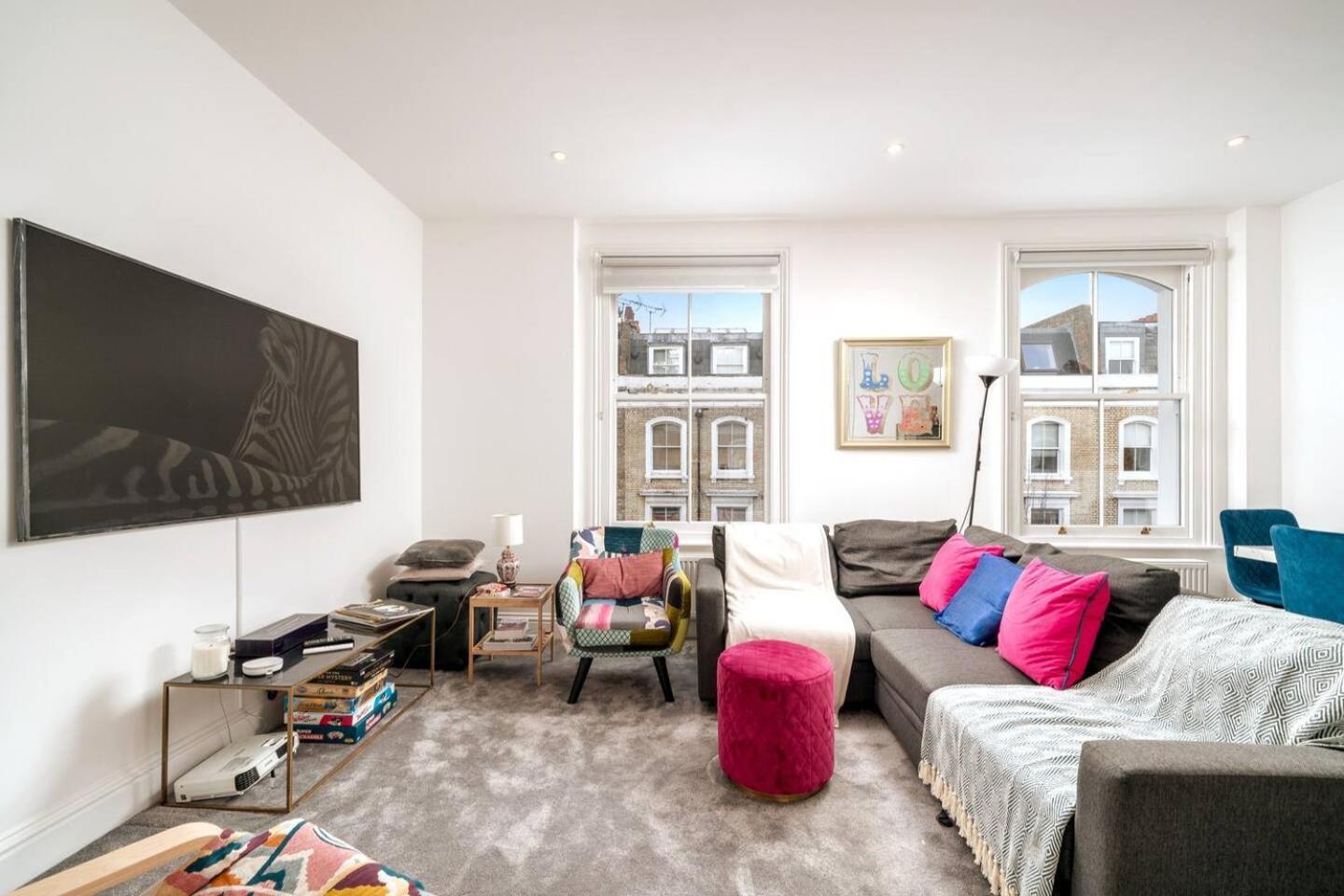 Niru Experience Pearl Of Ifield Road Apartment