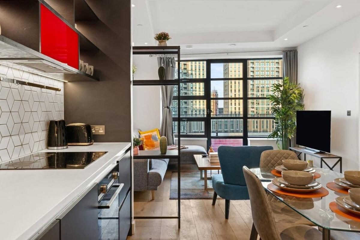 Shy Apartment *