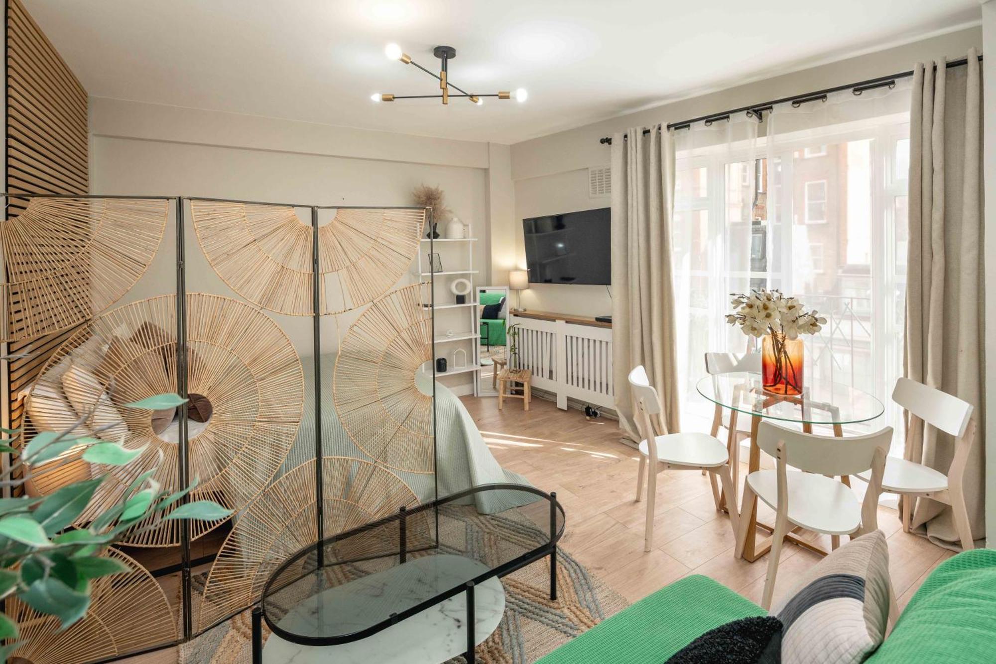 Flat In South Kensington-unique-stylish Apartment *