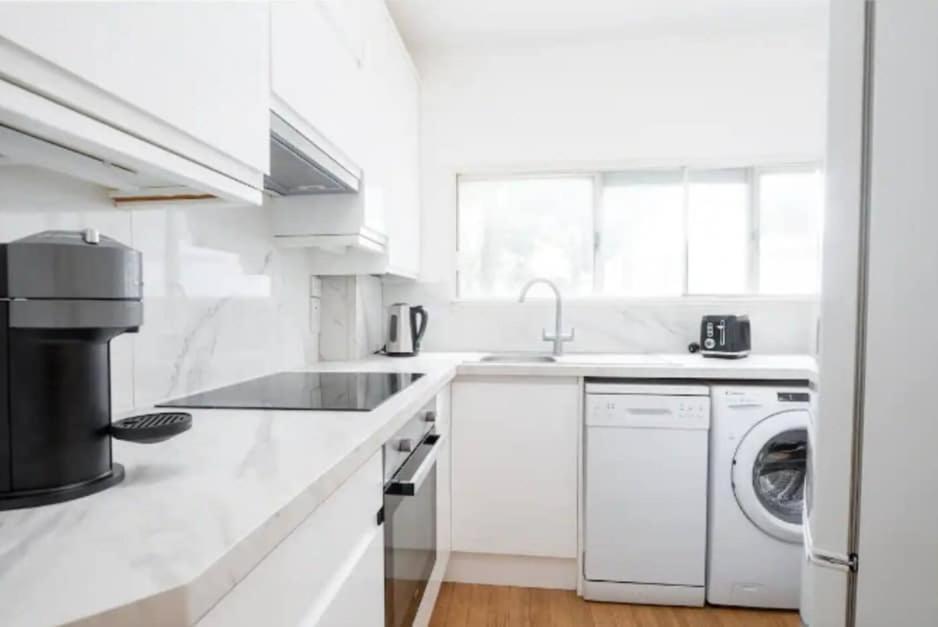 Vesto Two Bedroom On Sloane Avenue Cc Apartment