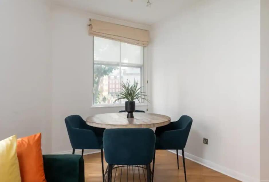 Vesto Two Bedroom On Sloane Avenue Cc Apartment *