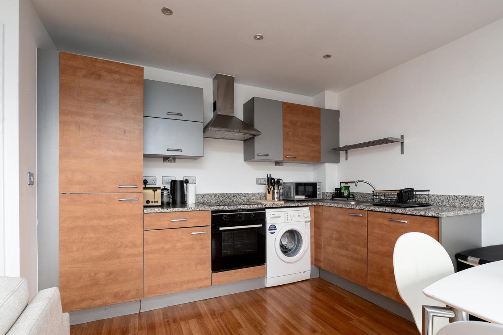 Apartment Guestready - Modern With Balcony No Wifi London