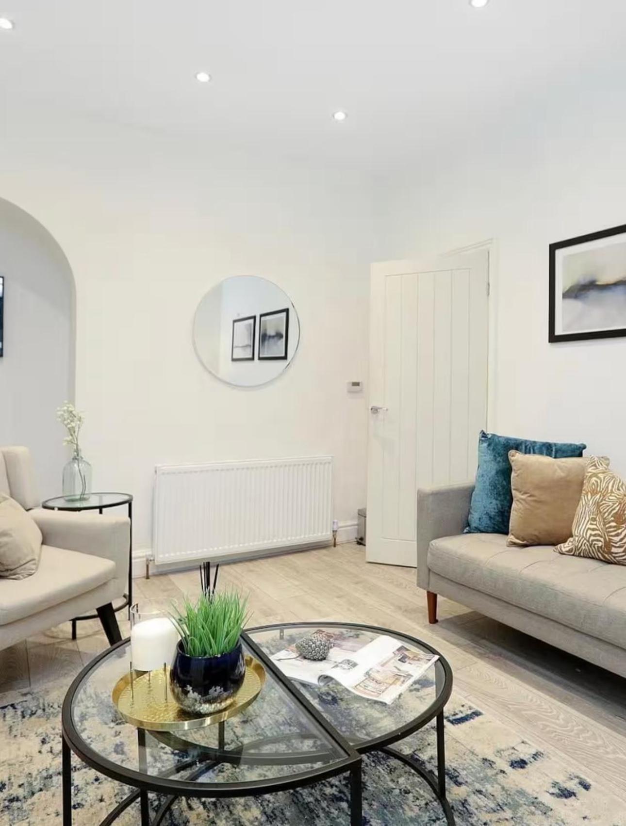 Stunning 2br In The Heart Of Chelsea Apartment