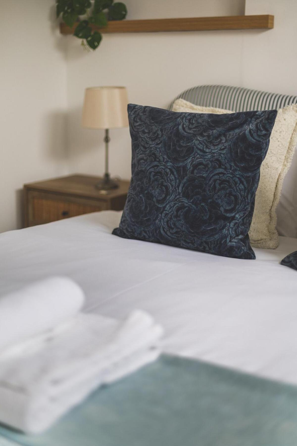 Chic & Trendy 1-bed In Wimbledon Londen