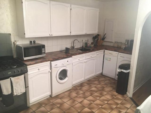 Guest house Newham Residence *