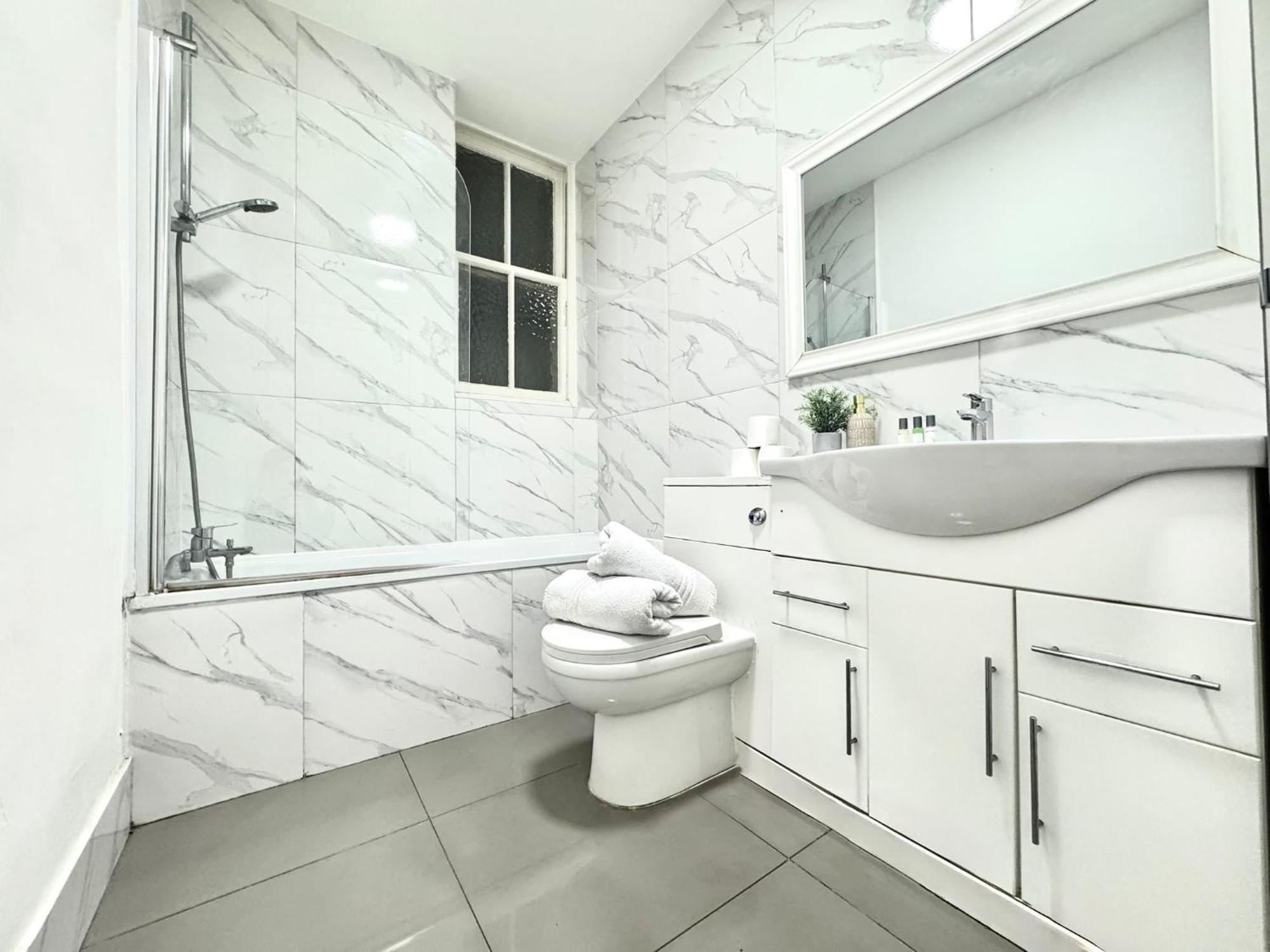 Beautiful Family Marble Arch Apartment London