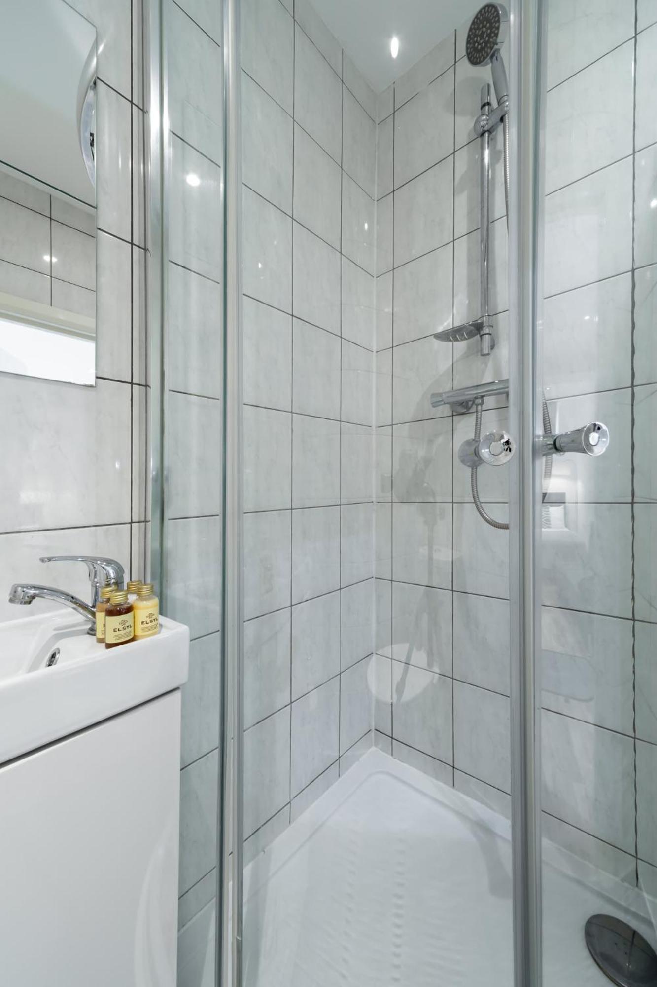 Apartment Contemporaru In Shoreditch