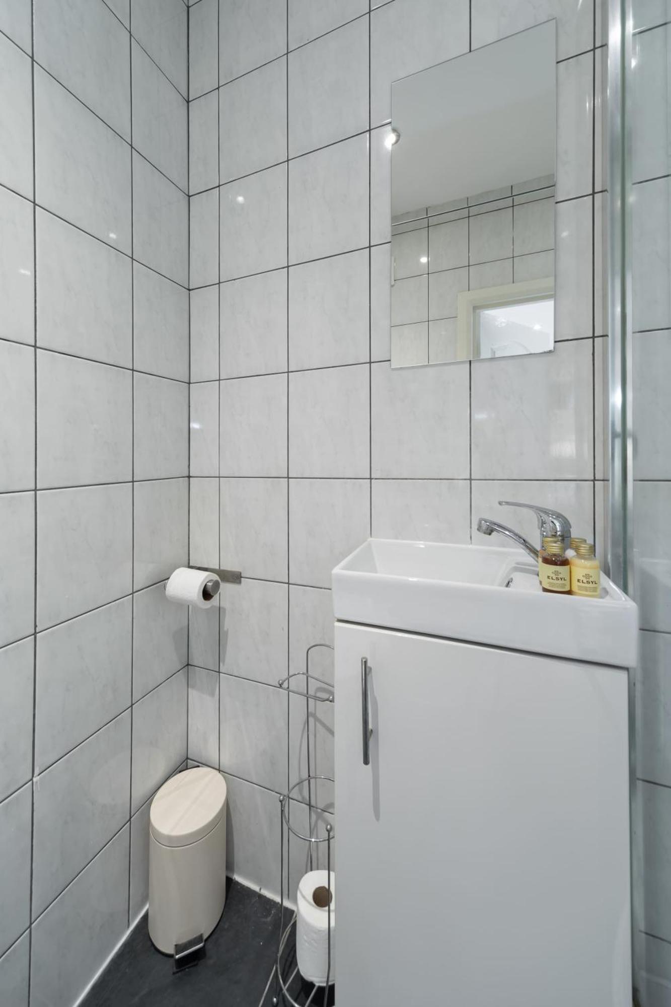 Apartment Contemporaru In Shoreditch London